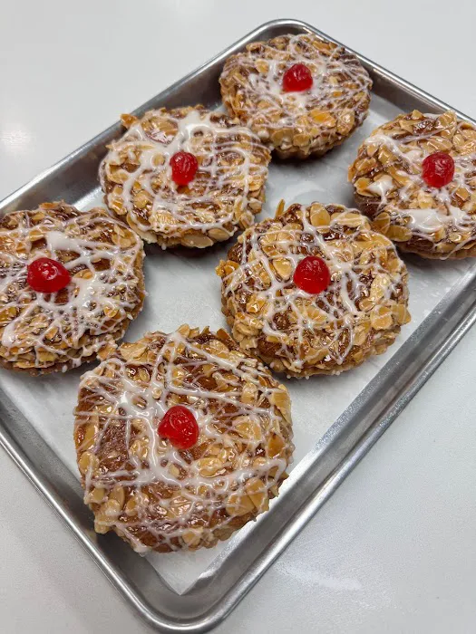 Puri's Bakery Picture 3