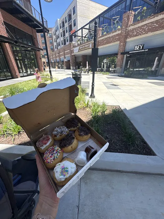 Davinci’s Donuts Picture 8