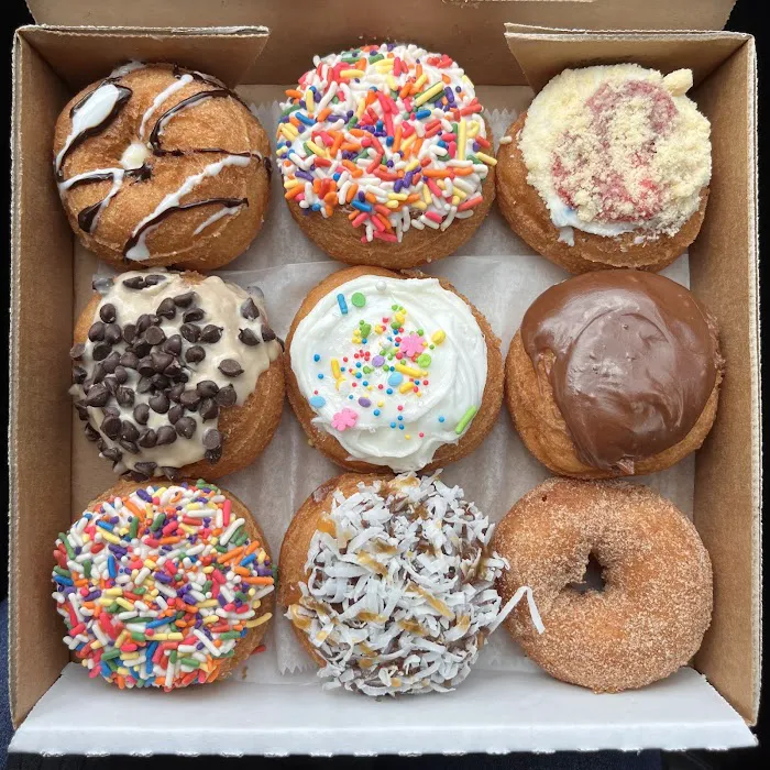 Davinci’s Donuts Picture 5