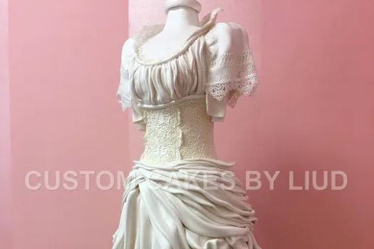 Custom Cakes by Liud