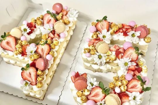 Cakes by Anna