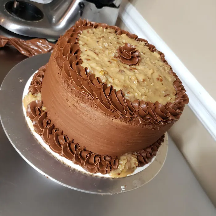 B B Cakes & Sweets LLC Picture 5