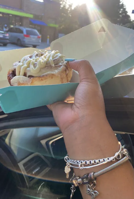 Cinnabon Picture 5