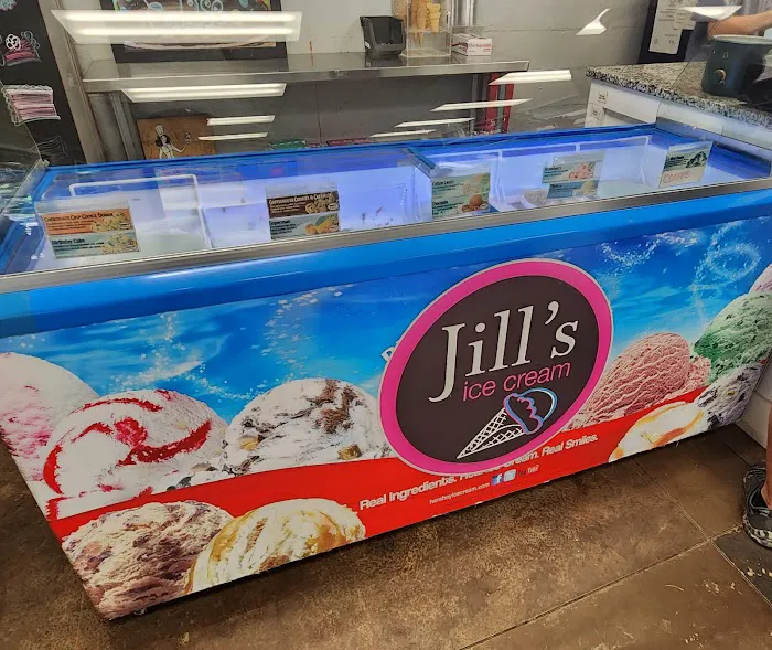 Jill's Cakes & Bakes Picture 10