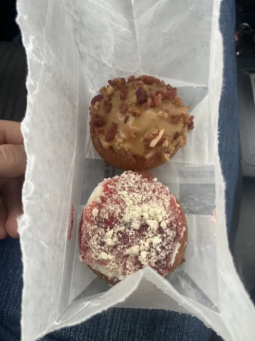 Da Vinci's Donuts Picture 3