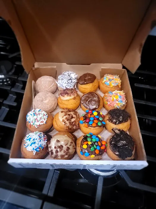 Da Vinci's Donuts Picture 4