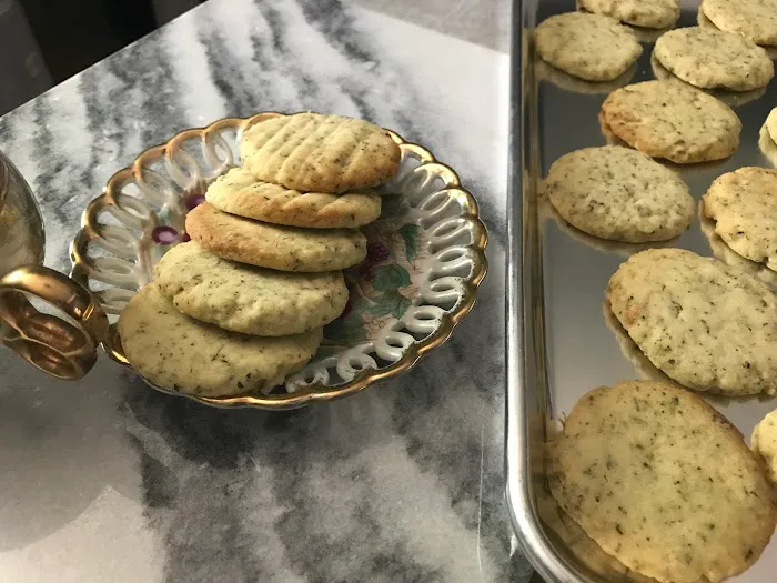 Loblolly Molly - pine needle cookies and tea, Georgia! Picture 10