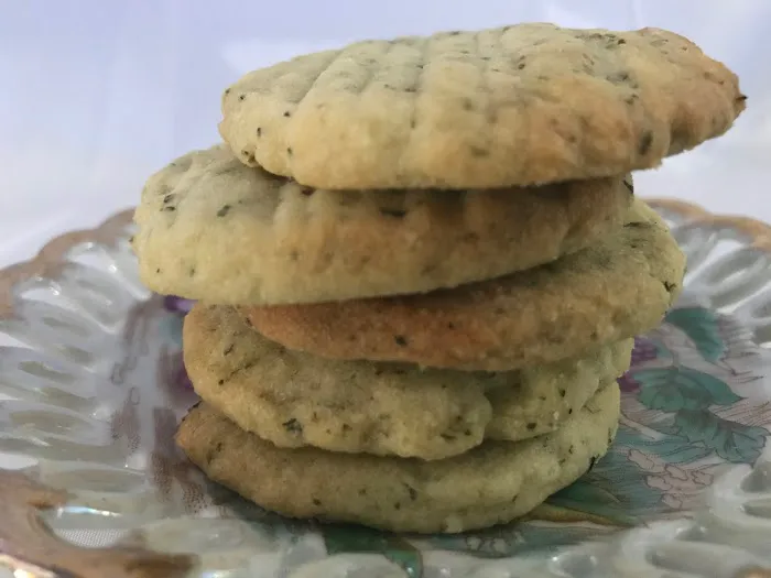 Loblolly Molly - pine needle cookies and tea, Georgia! Picture 5