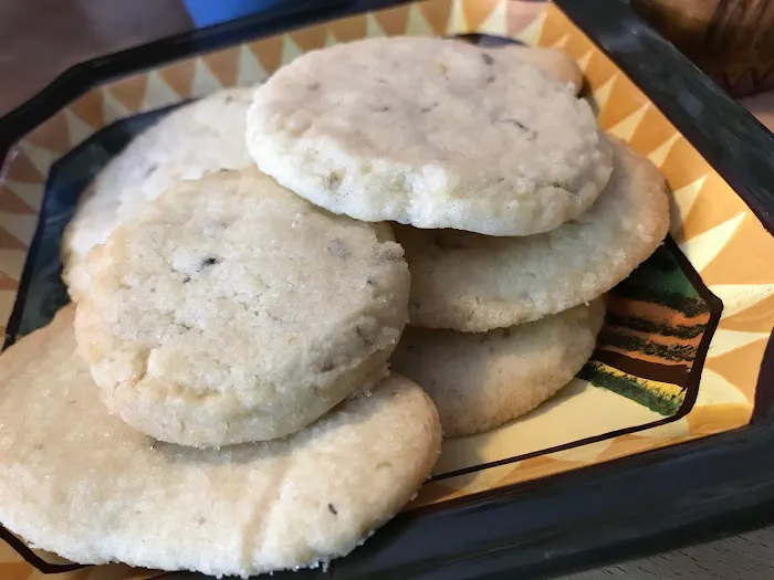Loblolly Molly - pine needle cookies and tea, Georgia! Picture 1