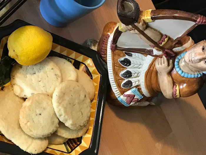 Loblolly Molly - pine needle cookies and tea, Georgia! Picture 3