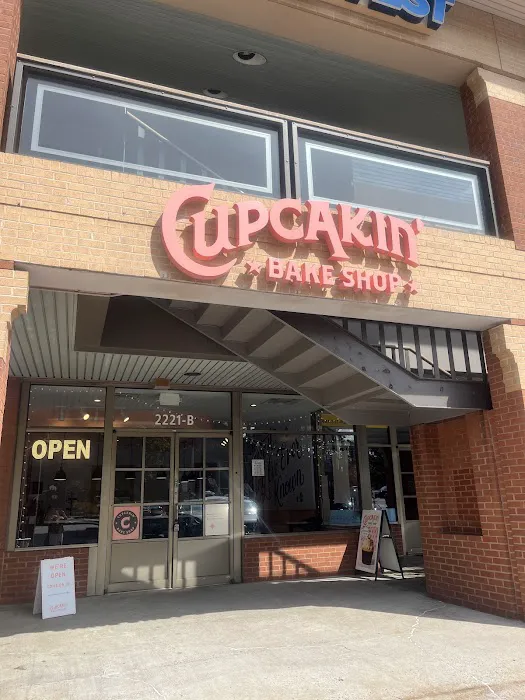 Cupcakin Bake Shop Picture 8
