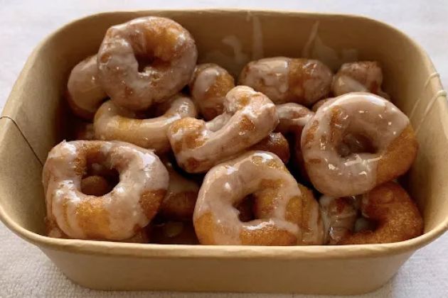 Moni's Donuts