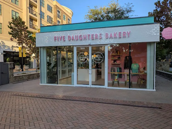 Five Daughters Bakery | Avalon Picture 7