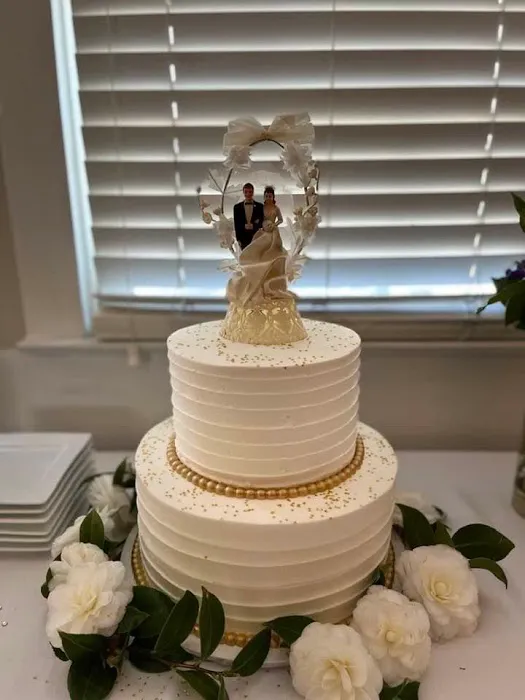Peachtree Cake Company Picture 10
