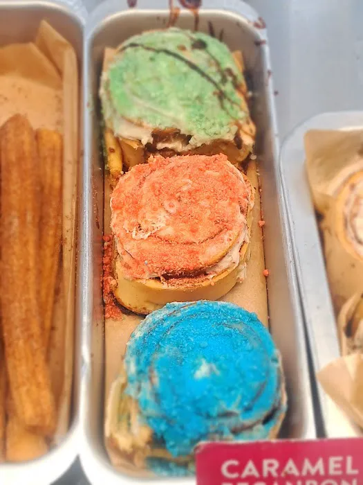 Cinnabon Picture 5