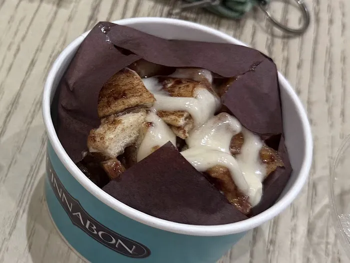 Cinnabon Picture 10