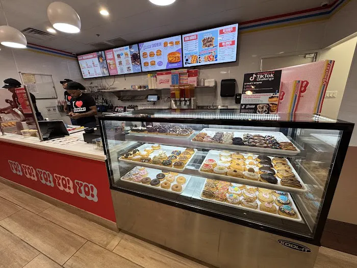 Yonutz Donuts and Ice Cream - Atlantic Station, Atlanta Picture 6
