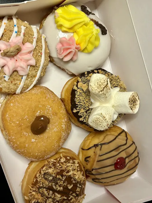 Yonutz Donuts and Ice Cream - Atlantic Station, Atlanta Picture 3