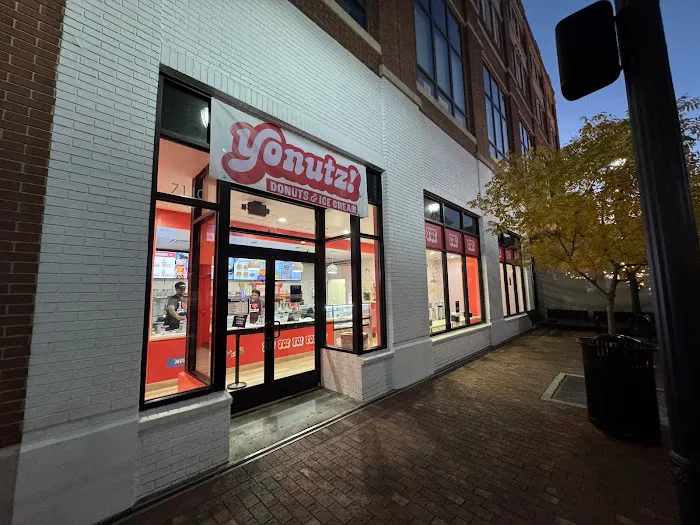Yonutz Donuts and Ice Cream - Atlantic Station, Atlanta Picture 7