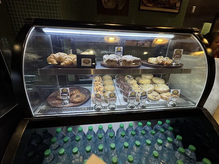 Goldberg’s Bagel Company & Deli Picture 9