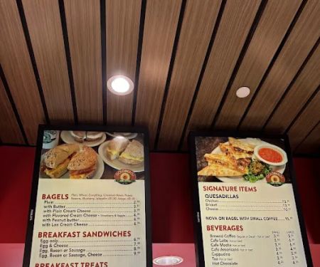 Goldbergu2019s Bagel Company & Deli
