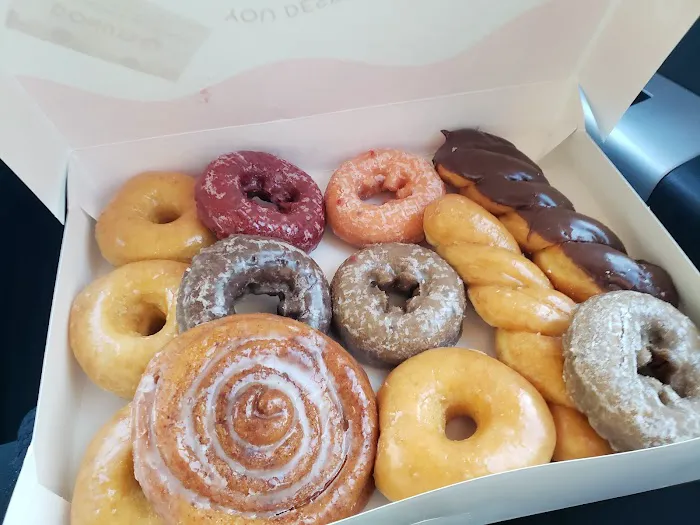 Donut Stop Picture 4