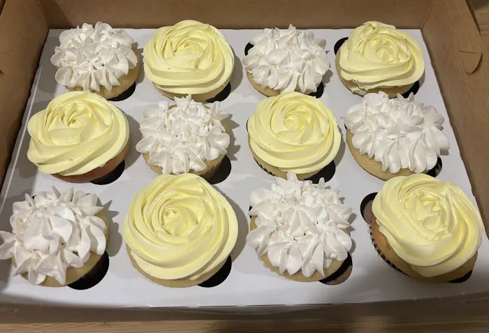 Lady Di's Cake House Picture 5