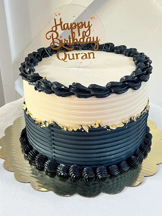 Layers and Crumbs Cake Design Picture 10