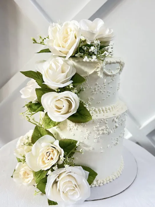 Layers and Crumbs Cake Design Picture 7