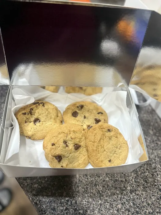 Tiff's Treats Cookie Delivery Picture 5