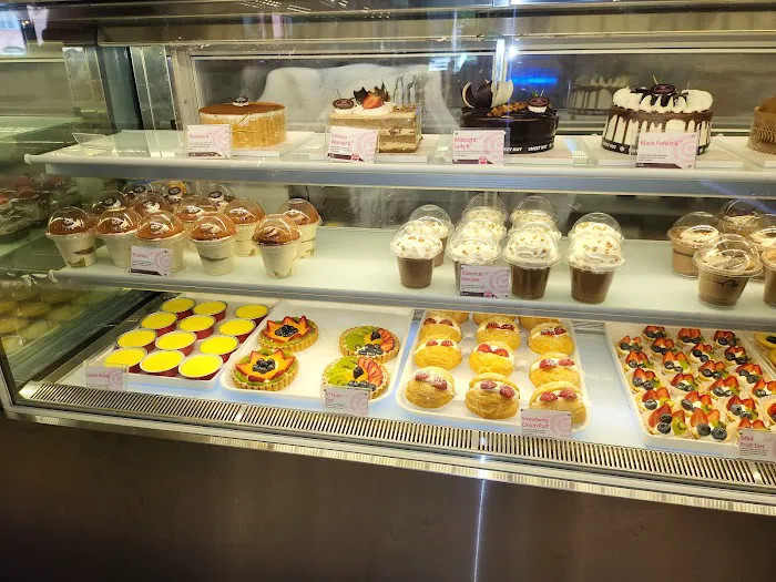 Sweet Hut Bakery & Cafe Picture 5
