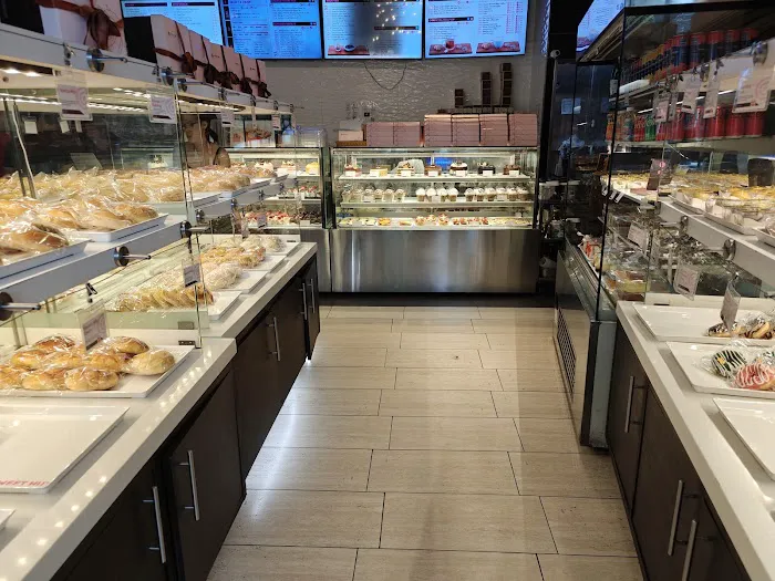 Sweet Hut Bakery & Cafe Picture 4