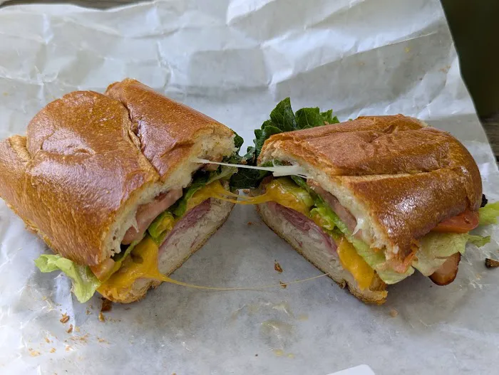 Henri's Bakery & Deli | Piedmont Park Picture 5