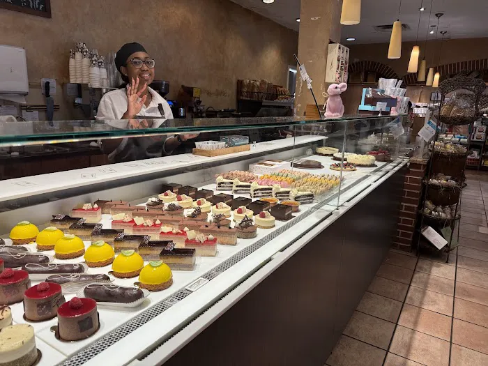Alon's Bakery & Market Picture 7