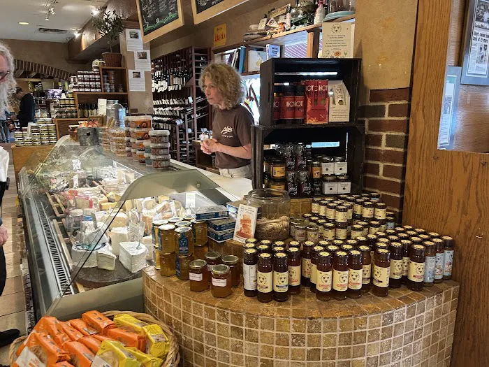 Alon's Bakery & Market Picture 2