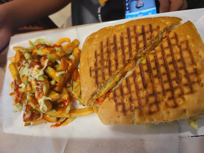 Nilgiri's Bakery & Cafe Picture 10