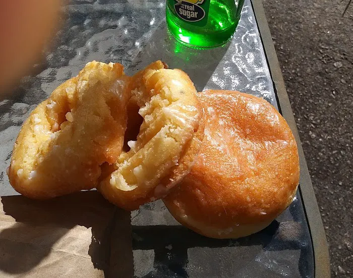 Sub-base / Dandy Donuts Picture 4