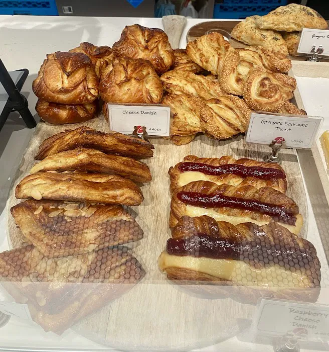 Alon’s Bakery & Market Picture 6