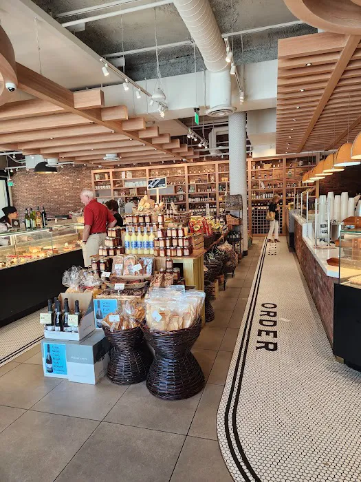 Alon’s Bakery & Market Picture 7