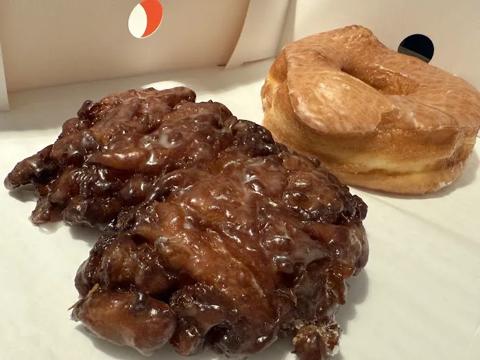 Randy’s Donuts Picture 10