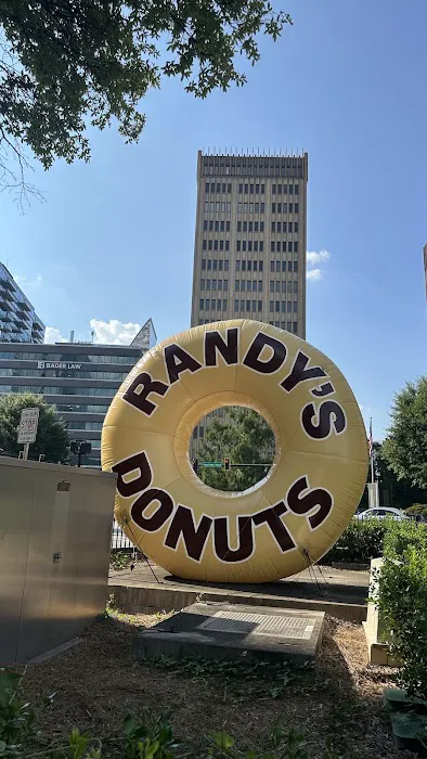 Randy’s Donuts Picture 8