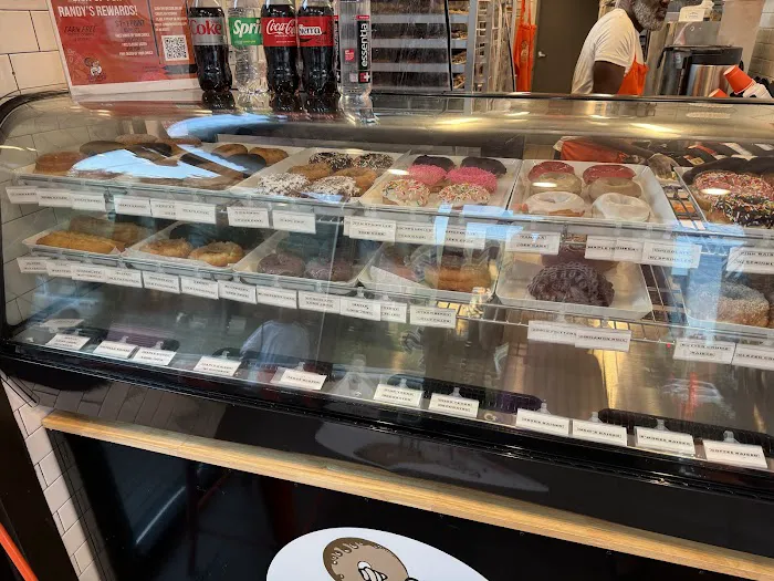 Randy’s Donuts Picture 2