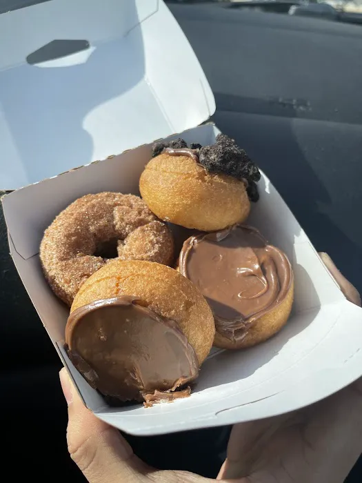 DaVinci's Donuts Picture 2