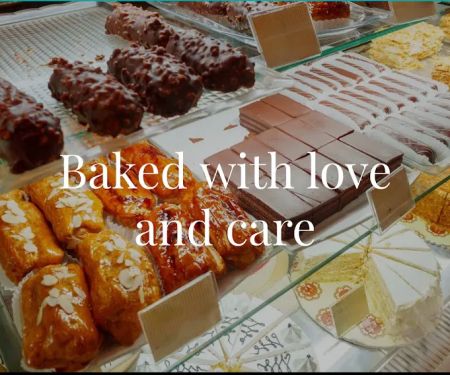 Moons Bakery