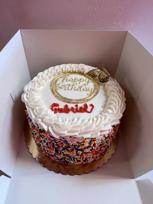 Smallcakes Cupcakery Picture 3
