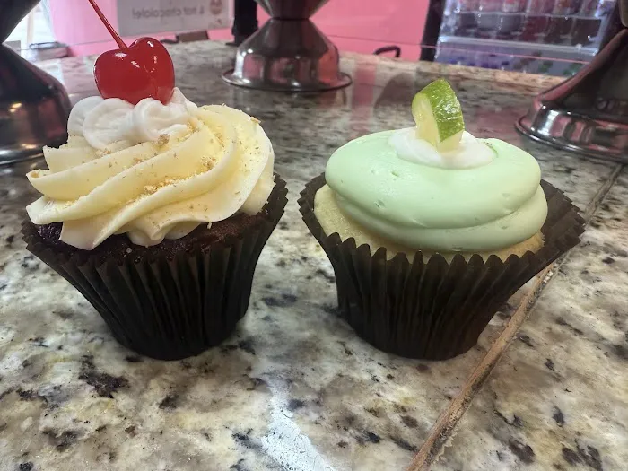 Smallcakes Cupcakery Picture 9