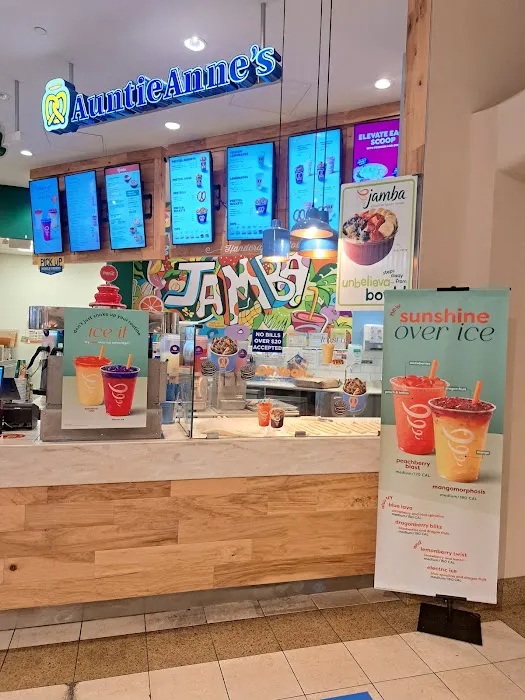 Auntie Anne's Picture 8