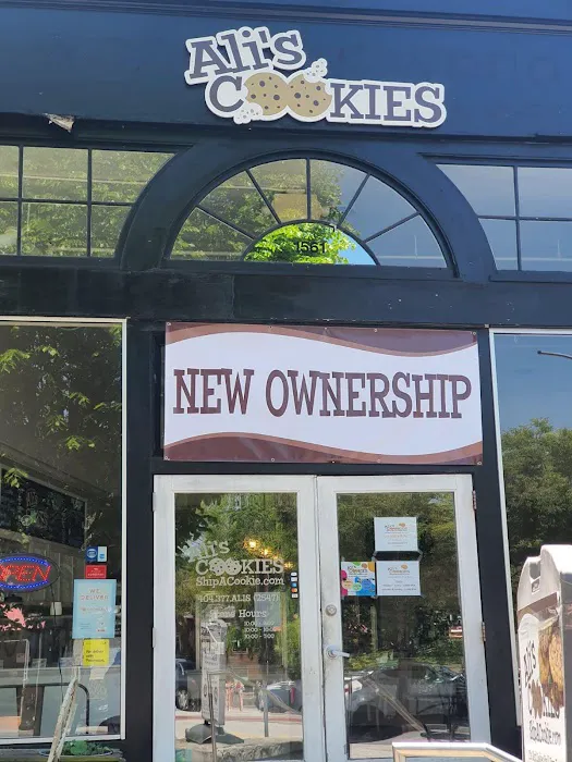 Ali's Cookies - Emory Picture 6