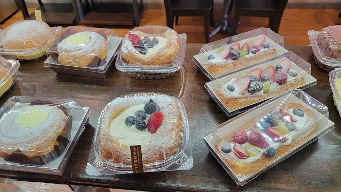 Hansel & Gretel Bakery Cafe JC Picture 1