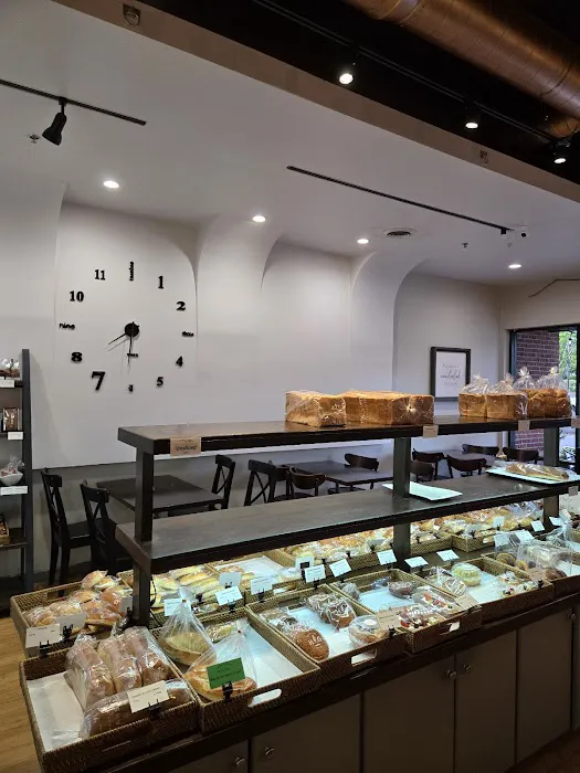 Hansel & Gretel Bakery Cafe JC Picture 5